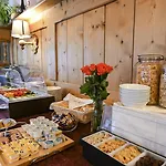 Hardi's Hotel