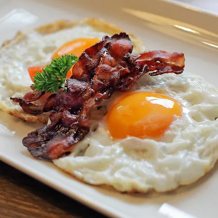 Hardi's فندق انزل